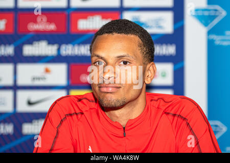 BIRMINGHAM, VEREINIGTES KÖNIGREICH. 17 Aug, 2019. Andre de Grasse von Kanada (100 m - Dreifache Olympiamedaillengewinner, 2016) während Muller Grand Prix Birmingham 2019 Pressekonferenz vor dem Ereignis im Crowne Plaza Hotel am Samstag, 17. August 2019 in Birmingham, England. Credit: Taka G Wu/Alamy leben Nachrichten Stockfoto