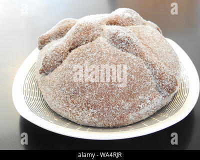 Mexikanische Brot des Toten (Pan de Muerto) Stockfoto