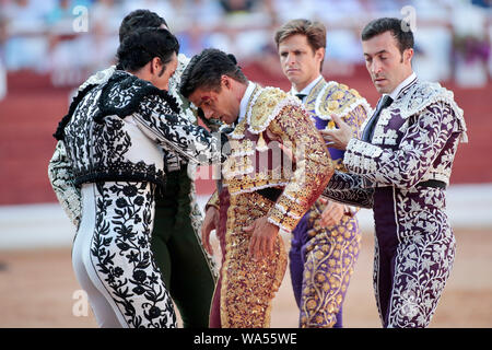 Samstag, August 17, Gijón, nördlichen Spanien Stierkampf. Toros von José VÁZQUEZ für Morante de la Puebla, Julián López "El Juli" und Pablo Aguado. In der Stierkampfarena der Bibio credito Stierkämpfer Pablo Aguado Alamy/Aurelio Flórez Stockfoto