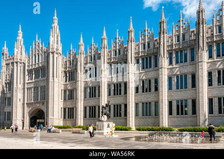 Das große Gebäude aus Granit von Marischal College war für die Universität von Aberdeen gebaut, sondern ist derzeit nach Aberdeen City Council als HQ vermietet. Stockfoto