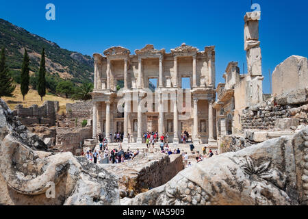 Die berühmte Bibliothek von Celsus eine antike römische Gebäude in Ephesus, Anatolien, Türkei. Stockfoto