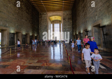 ANKARA, Türkei - 29. Juli 2019: Die Details im Innenraum von Mausoleum von Atatürk (das Mausoleum Anitkabir) - Ankara, Türkei Stockfoto