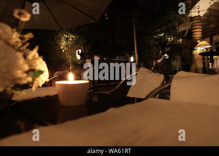 Tisch und Stuhl in einem restaurant Stockfoto