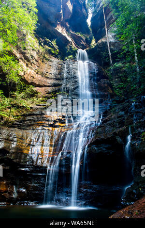 Die Kaiserin fällt auf das Tal der Gewässer zu Fuß bei Wentworth Falls New South Wales Australien am 2. August 2019 Stockfoto