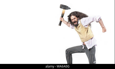 Porträt eines Angry nerd Holding eine scharfe Axt Stockfoto