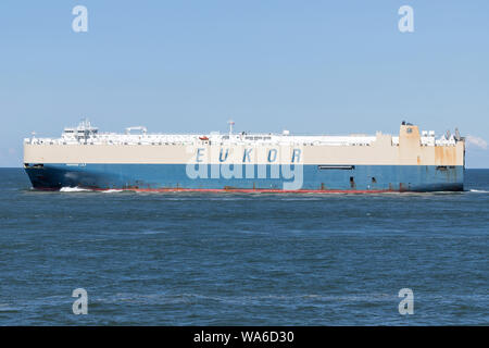 Morgen LILY outbound Rotterdam. EUKOR ist eine spezialisierte Roll-on/Roll-off-Reederei im Jahr 2002 gegründet. Stockfoto