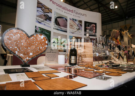 (190818) - Sydney, Aug 18, 2019 (Xinhua) - ein Mitarbeiter arbeitet während Sydney's jährliche Hochzeit Expo im Sydney Olympic Park in Sydney, Australien, am 12.08.18., 2019. (Xinhua / Bai Xuefei) Stockfoto