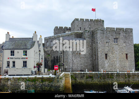 Castle Rushen und das Schloss Arms Inn, Castletown, von der Insel Man Stockfoto