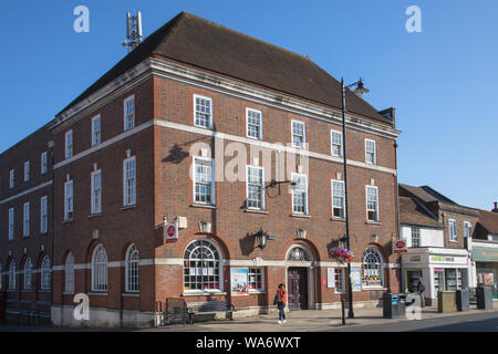 Dorking Post auf der High Street surrey Stockfoto