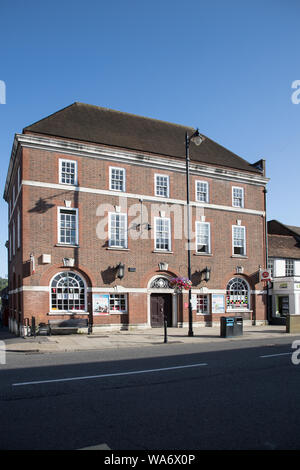 Dorking Post auf der High Street surrey Stockfoto