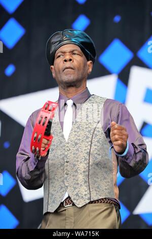 Arthur „Gaps“ Hendrickson von The Selecter trat auf der Bühne beim 80er Music Rewind Festival South 2022 in Henley-on-Thames auf Stockfoto