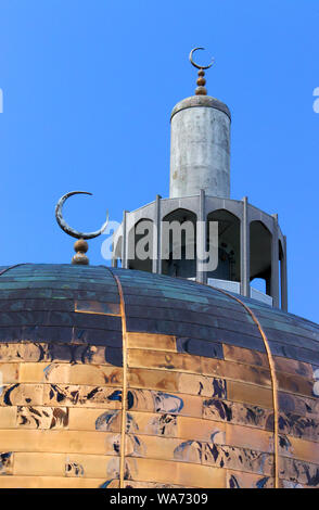 Kuppel und Minarett von London Central Mosque im Regent's Park Stockfoto