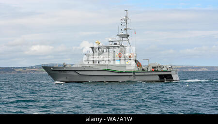 MV Saint Piran eine Fischerei Schutz Patrol Schiff fotografiert am Meer in Mounts Bay, Cornwall, England, Großbritannien Stockfoto