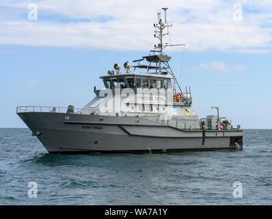 MV Saint Piran eine Fischerei Schutz Patrol Schiff fotografiert am Meer in Mounts Bay, Cornwall, England, Großbritannien Stockfoto