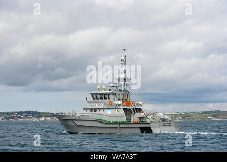 MV Saint Piran eine Fischerei Schutz Patrol Schiff fotografiert am Meer in Mounts Bay, Cornwall, England, Großbritannien Stockfoto