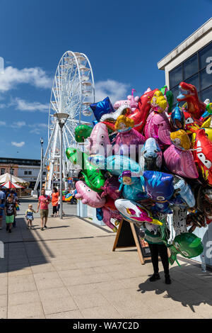 Millennium Square festliche Messe, Bristol, Großbritannien Stockfoto