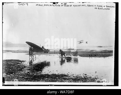 In Nizza, Oehlschlager auf Bleriot Eindecker - Oben Farman Flugzeug von Rawlinson Stockfoto