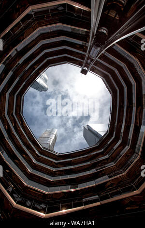 Schiff interaktive Kunstwerke am Hudson Yard Plaza in New York City Stockfoto