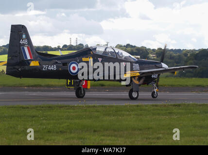 Royal Air Force Tucano, lange dienen, vor dem Abflug an der Biggin Hill Festival der Flug. Stockfoto