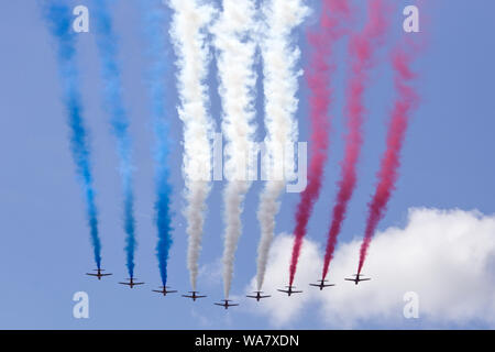 Rote Pfeile farbige Jet Stream Stockfoto