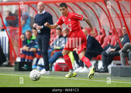 ENSCHEDE, 18-08-2019, Stadion de Grolsch Veste, Saison 2019 / 2020, der niederländischen Eredivisie, FC Twente player Aitor während des Spiels FC Twente - RKC Waalwijk. Stockfoto