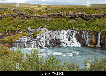 Lava Wasserfall, Hraunfossa, Island Stockfoto