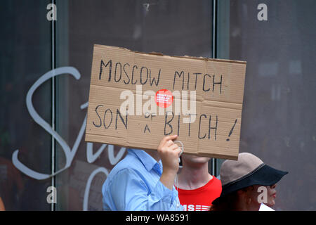 Zeichen eines Protestes für die Reform des Waffenrechts in New York City. Stockfoto