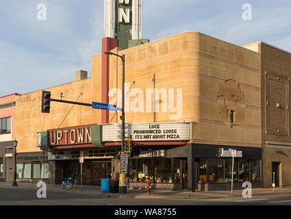 Die Stromlinie moderne Art déco-Fassade des 1939 Uptown Film Theater in Minneapolis, Minnesota, USA Stockfoto