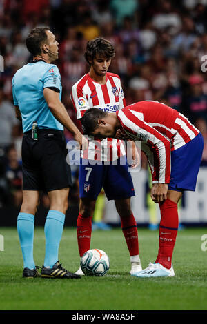 Madrid, Spanien. 18 Aug, 2019. 18. August 2019; Wanda Metropolitano Stadion, Madrid, Spanien; La Liga, Atlético Madrid gegen Getafe Club Futbol; Alvaro Morata (Atletico de Madrid) fertig wird, basierend auf den Elfmeterpunkt zu nehmen und - Editrial mit der Credit: Aktion Plus Sport Bilder/Alamy leben Nachrichten Stockfoto