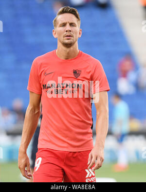 Barcelona, Spanien. 18 Aug, 2019. Luuk De Jong von FC Sevilla während des Spiels RCD Espanyol v FC Sevilla, der LaLiga Saison 2019/2019, Datum 1. RCDE Stadion. Barcelona, Spanien, 18. Aug 2019. Credit: PRESSINPHOTO/Alamy leben Nachrichten Stockfoto