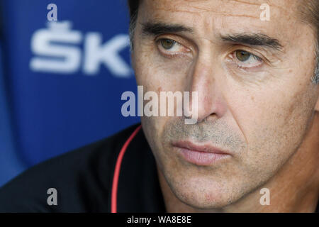 Barcelona, Spanien. 18 Aug, 2019. Sevilla FC Manager Julen Lopetegui während des Spiels RCD Espanyol v FC Sevilla, der LaLiga Saison 2019/2019, Datum 1. RCDE Stadion. Barcelona, Spanien, 18. Aug 2019. Credit: PRESSINPHOTO/Alamy leben Nachrichten Stockfoto