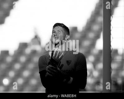 Barcelona, Spanien. 18 Aug, 2019. Tomas Vaclik der FC Sevilla während des Spiels RCD Espanyol v FC Sevilla, der LaLiga Saison 2019/2019, Datum 1. RCDE Stadion. Barcelona, Spanien, 18. Aug 2019. Credit: PRESSINPHOTO/Alamy leben Nachrichten Stockfoto