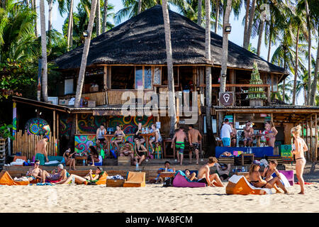 Eine Beachfront Cafe, Nacpan Beach, El Nido, Palawan, Philippinen Stockfoto