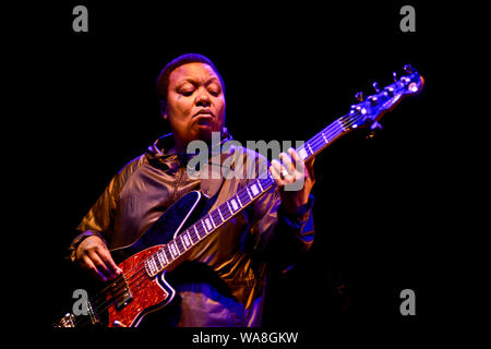 Meshell Ndegeocello, Jazz und Funk Bassist Stockfoto