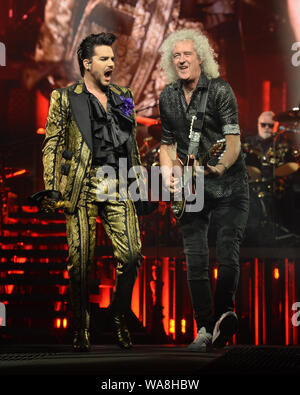 SUNRISE FL - 17. August: Adam Lambert, Brian May und Roger Taylor von Queen + Adam Lambert an der BB&T Center durchführen am 17. August 2019 in Sunrise, Florida Credit: MPI04/Mediapunch Stockfoto