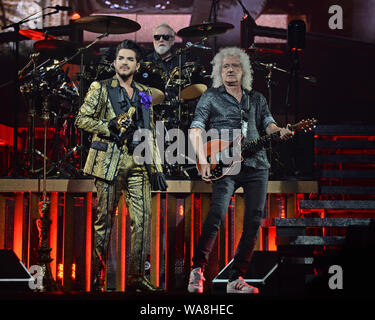 SUNRISE FL - 17. August: Adam Lambert, Brian May und Roger Taylor von Queen + Adam Lambert an der BB&T Center durchführen am 17. August 2019 in Sunrise, Florida Credit: MPI04/Mediapunch Stockfoto