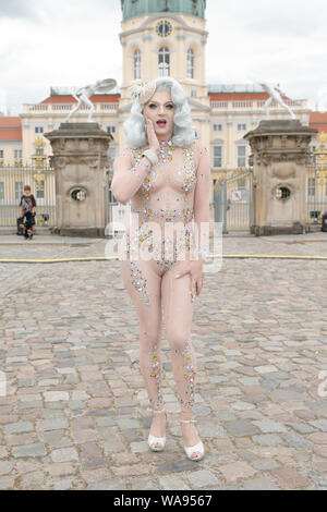 17. August 2019, Berlin: Sheila Wolf an der Presseball Berlin Sommer Gala 2019 in der Großen Orangerie im Schloss Charlottenburg. Foto: Georg Wenzel/dpa-Zentralbild/ZB Stockfoto