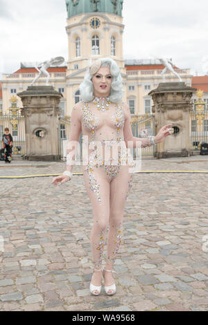 17. August 2019, Berlin: Sheila Wolf an der Presseball Berlin Sommer Gala 2019 in der Großen Orangerie im Schloss Charlottenburg. Foto: Georg Wenzel/dpa-Zentralbild/ZB Stockfoto