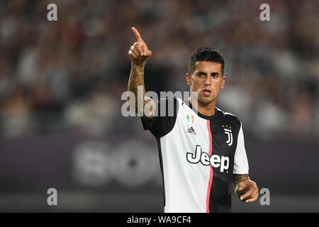 Portugiesische Fußball-Spieler Joao Cancelo von Juventus F.C. feiert nach dem Sieg über Inter Mailand während der 2019 Internationalen Champions Cup Fußball-t Stockfoto