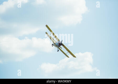 Stadt Riga, der Lettischen Republik. Avio zeigen zu Ehren der Stadt Festival. Piloten zeigen, Demonstrationen mit Flugzeugen. 17. August 2019. Stockfoto