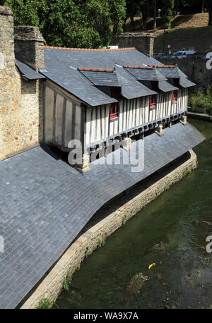 Waschhaus - Lavoirs de la Garenne neben La Marle Fluss von der Rue Porte Poterne, Vannes, Morbihan, Bretagne, Frankreich Stockfoto