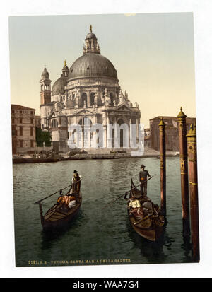 Kirche von Salute, Venedig, Italien; Drucken. 1121.; Teil: Blick auf Architektur und anderen Stätten in Italien in der Photochrom print Collection.; Titel von den Detroit Publishing Co., Katalog J - Ausland abschnitt, Detroit, Mich.: Detroit Publishing Company, 1905.; Weitere Informationen über die Photochrom Print Collection ist bei Http://hdl.loc.gov/loc.pnp/pp.pgz verfügbar Stockfoto