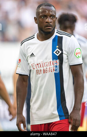 David KINSOMBI (HH), halb Bild, halb Abbildung, Porträt, Fußball 2. 1. Fussballbundesliga, 3. Spieltag, Hamburg Hamburg Hamburg (HH) - VfL Bochum (BO) 1:0 am 16.08.2019 in Hamburg/Deutschland. € | Nutzung weltweit Stockfoto