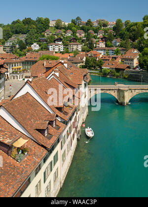 Bern Schweiz Blick auf den Fluss, Dächer und Nydeggbrucke Brücke Stockfoto