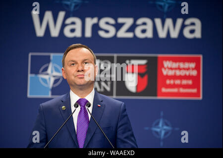 Präsident Andrzej Duda Pressekonferenz am Ende des Warschauer NATO-Gipfel, National Stadium, Warschau am 9. Juli 2016. Stockfoto