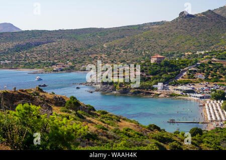 Der Strand und das Mittelmeer, Kap Sounion, Attika, Griechenland Stockfoto