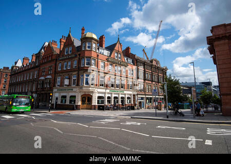 Bentinck Hotel an der Ecke der Carrington Street und der Bahnhof Straße in Nottingham, England, Großbritannien Stockfoto