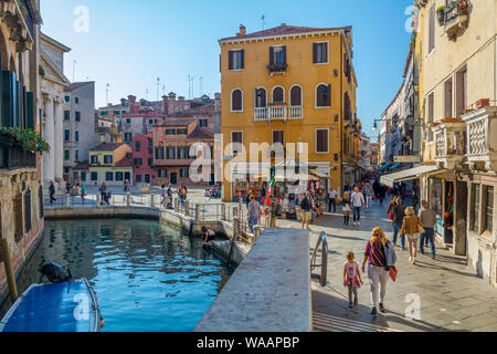 Venedig, Italien - 30.September 2018: Campo della Maddalena in Venedig, Italien Stockfoto