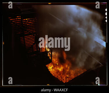 Koks Öfen der Great Lakes Steel Corporation, Detroit, Michigan in einem abschrecken Auto, Hanna geschoben Stockfoto