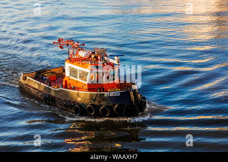 England, London, Tugboat GPS Arcadia auf der Themse, 30075062 Stockfoto